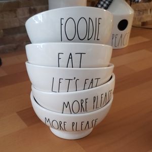 5 Rae Dunn bowls